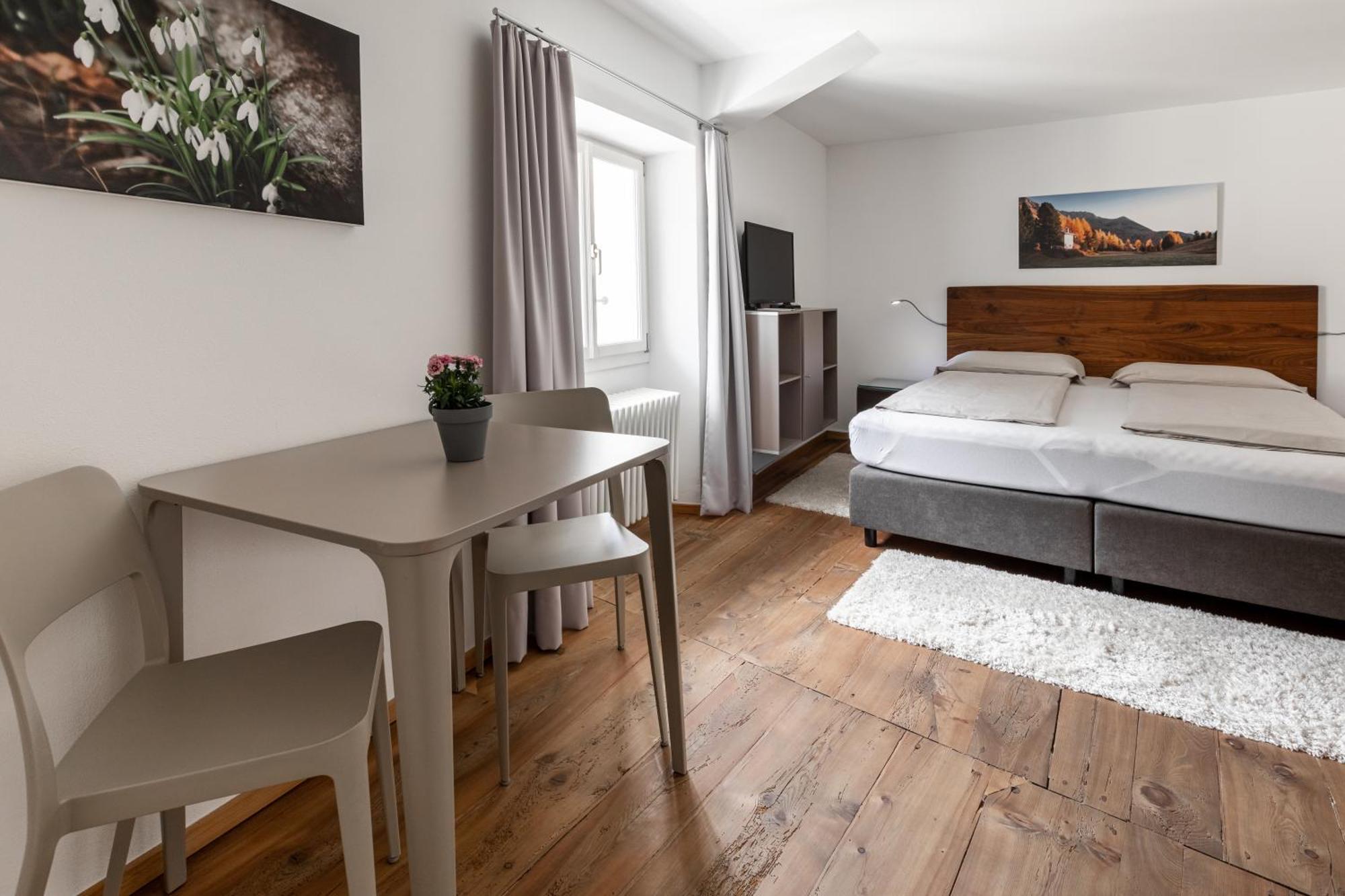 Cà del Borgo, Rooms&Suites Poschiavo Exterior foto