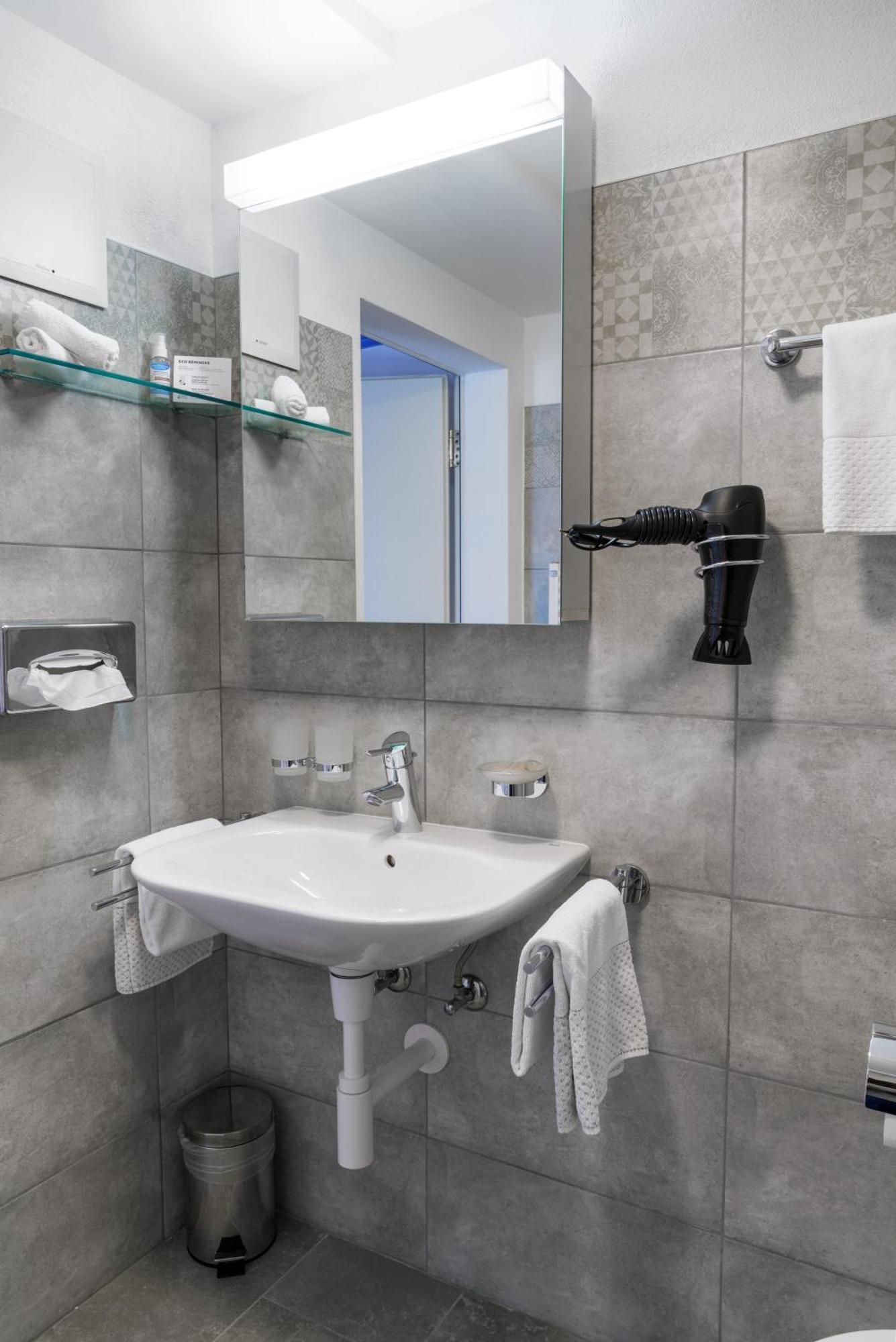 Cà del Borgo, Rooms&Suites Poschiavo Quarto foto